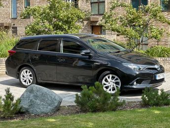 Toyota Auris 1.8 VVT-h Icon Tech Touring Sports CVT Euro 6 (s/s) 5dr