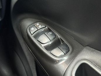 Nissan Juke 1.2 DIG-T Tekna Euro 6 (s/s) 5dr