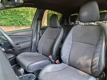 Toyota Yaris 1.5 VVT-h Excel E-CVT Euro 6 (s/s) 5dr (15in Alloy)
