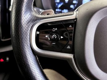 Volvo XC60 2.0 D4 R-Design Pro Auto AWD Euro 6 (s/s) 5dr