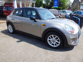MINI Hatch 1.5 Cooper Auto Euro 6 (s/s) 5dr