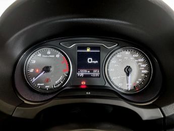Audi S3 2.0 TFSI Black Edition Sportback S Tronic quattro Euro 6 (s/s) 5