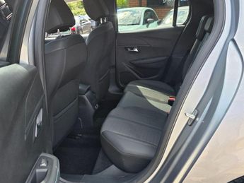 Peugeot 208 1.2 PureTech Allure Premium + EAT Euro 6 (s/s) 5dr