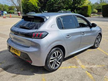 Peugeot 208 1.2 PureTech Allure Premium + EAT Euro 6 (s/s) 5dr