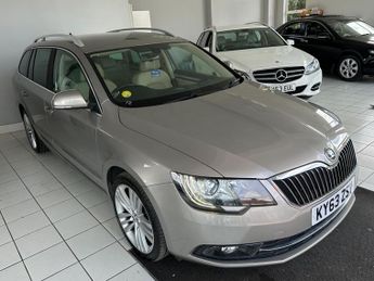Skoda Superb 2.0 TDI Elegance DSG Euro 5 (s/s) 5dr