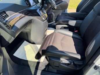Nissan Elgrand 3.5 HIGHWAY STAR,8 SEATS,ULEZ FREE