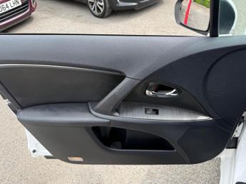 Toyota Avensis 2.2 D-CAT T4 Tourer Auto Euro 5 5dr