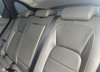 Jaguar F-PACE 2.0 D180 R-Sport Auto AWD Euro 6 (s/s) 5dr