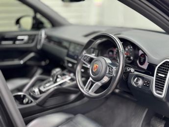 Porsche Cayenne 3.0T V6 TiptronicS 4WD Euro 6 (s/s) 5dr