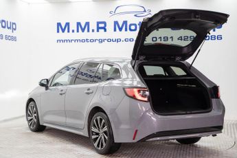 Toyota Corolla 1.8 VVT-h Design Touring Sports CVT Euro 6 (s/s) 5dr