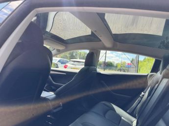 Tesla Model 3 (Dual Motor) Long Range Auto 4WDE 4dr