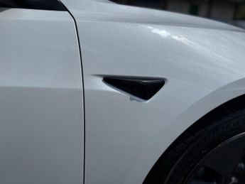 Tesla Model 3 (Dual Motor) Long Range Auto 4WDE 4dr