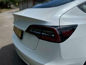 Tesla Model 3 (Dual Motor) Long Range Auto 4WDE 4dr