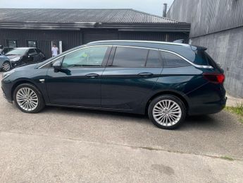 Vauxhall Astra 1.6 CDTi Elite Nav Sports Tourer Auto Euro 6 5dr
