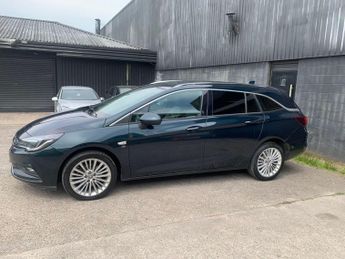 Vauxhall Astra 1.6 CDTi Elite Nav Sports Tourer Auto Euro 6 5dr