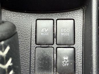 Toyota Yaris 1.5 VVT-h Icon E-CVT Euro 6 5dr (Safety Sense)