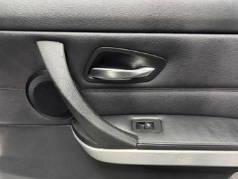 BMW 3 Series 2.0 318d Sport Plus Edition Touring Steptronic Euro 5 5dr