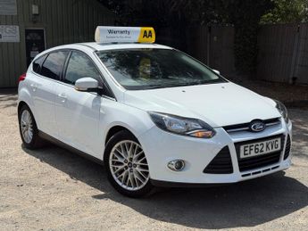 Ford Focus 1.0T EcoBoost Zetec Euro 5 (s/s) 5dr