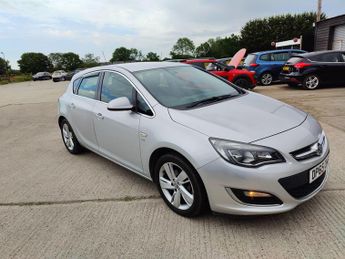 Vauxhall Astra 1.4i Turbo SRi Euro 6 5dr
