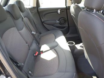 MINI Hatch 1.5 Cooper Steptronic Euro 6 (s/s) 5dr