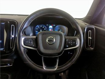 Volvo XC40 1.5h T5 Twin Engine Recharge 10.7kWh R-Design Auto Euro 6 (s/s) 