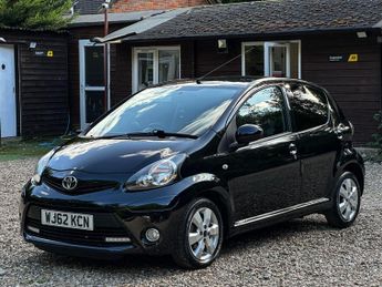 Toyota AYGO 1.0 VVT-i Fire Euro 5 5dr