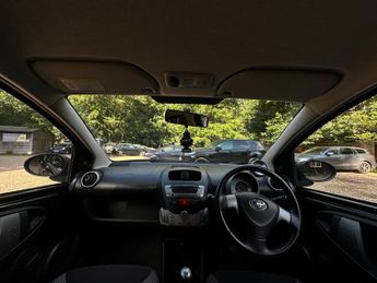 Toyota AYGO 1.0 VVT-i Fire Euro 5 5dr