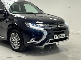 Mitsubishi Outlander 2.4h TwinMotor 13.8kWh Exceed Safety CVT 4WD Euro 6 (s/s) 5dr
