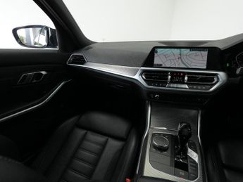 BMW 3 Series 2.0 320i M Sport Auto Euro 6 (s/s) 4dr