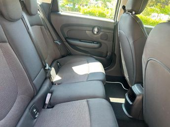 MINI Clubman 1.5 Cooper Steptronic Euro 6 (s/s) 6dr