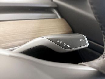 Tesla Model 3 Standard Range Plus Auto RWD 4dr
