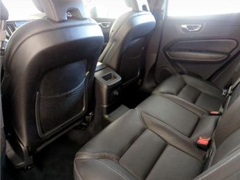 Volvo XC60 2.0h T8 Twin Engine 10.4kWh Inscription Pro Auto AWD Euro 6 (s/s