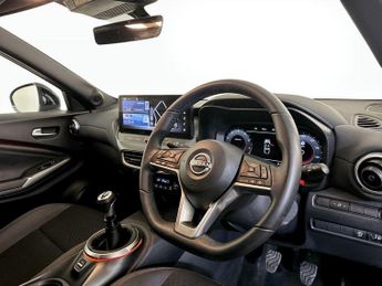 Nissan Juke 1.0 DIG-T N-Connecta Euro 6 (s/s) 5dr