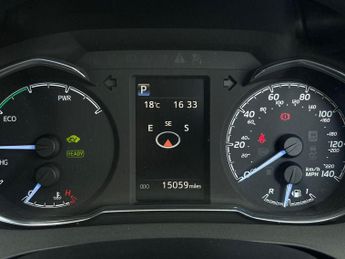 Toyota Yaris 1.5 VVT-h Icon Tech E-CVT Euro 6 (s/s) 5dr
