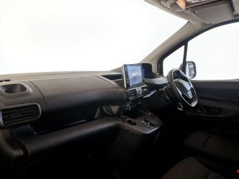 Peugeot e-Partner 800 50kWh Professional Premium + Standard Panel Van Auto SWB 5dr