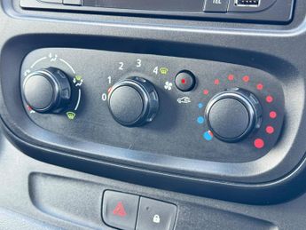 Vauxhall Vivaro 1.6 CDTi 2900 ecoFLEX L1 H1 Euro 5 (s/s) 5dr