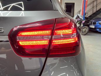 Mercedes-Benz GLA 2.0 GLA45 AMG SpdS DCT 4MATIC Euro 6 (s/s) 5dr