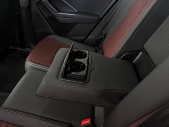 Audi Q3 1.5 TFSI CoD 35 S line S Tronic Euro 6 (s/s) 5dr