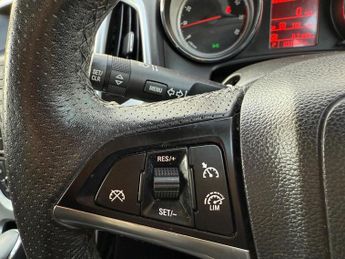 Vauxhall Astra 1.6i SRi Auto Euro 6 5dr