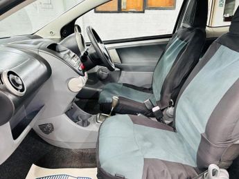 Toyota AYGO 1.0 VVT-i + MultiMode Euro 4 3dr