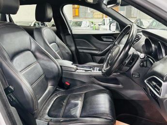 Jaguar F-PACE 2.0 D180 Prestige Auto AWD Euro 6 (s/s) 5dr