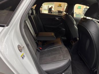 Audi A4 2.0 TDI 35 Black Edition S Tronic Euro 6 (s/s) 4dr