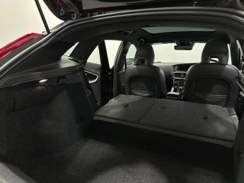 Volvo V40 2.0 T2 R-Design Nav Plus Euro 6 (s/s) 5dr