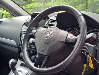 Vauxhall Zafira 1.8 16V Exclusiv Easytronic Euro 5 5dr