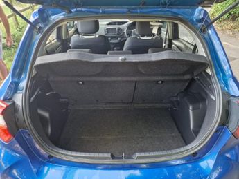 Toyota Yaris 1.5 VVT-h Icon E-CVT Euro 6 (s/s) 5dr
