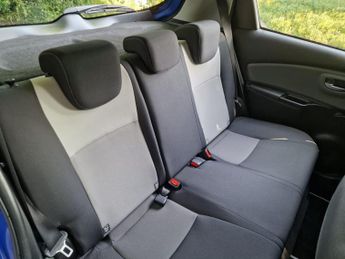 Toyota Yaris 1.5 VVT-h Icon E-CVT Euro 6 (s/s) 5dr