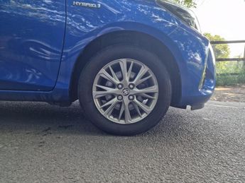 Toyota Yaris 1.5 VVT-h Icon E-CVT Euro 6 (s/s) 5dr