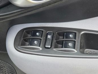 Fiat 500L 1.3 MultiJet Easy Dualogic Euro 5 (s/s) 5dr