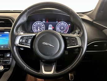 Jaguar F-PACE 2.0 D180 Chequered Flag Auto AWD Euro 6 (s/s) 5dr