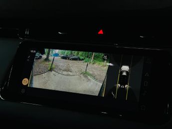 Land Rover Range Rover Evoque 1.5 P300e 12.2kWh R-Dynamic SE Auto 4WD Euro 6 (s/s) 5dr